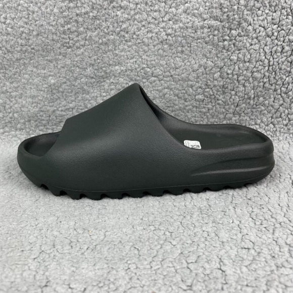 Adidas Yeezy Slide Onyx (Black) | Size 11 | Brand New (No Box) - Picture 2 of 5